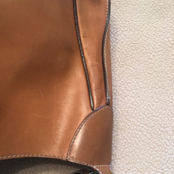 Ralph Lauren Women’s Leather Hobo Bag From The Made in Italy Collection - Picture 6 of 16